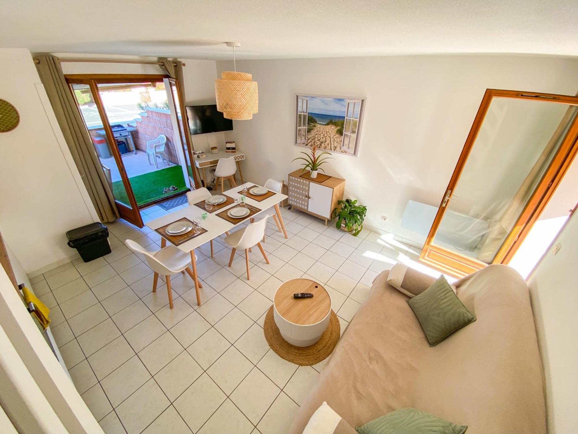 Maison "Douceurs D'Ete " Maison De Vacances Bord De Mer A Vias Plage - 600M De La Plage Et Du Canal Du Midi - Piscine Residentielle, Wifi Fibre, Activites Et Loisirs Buitenkant foto
